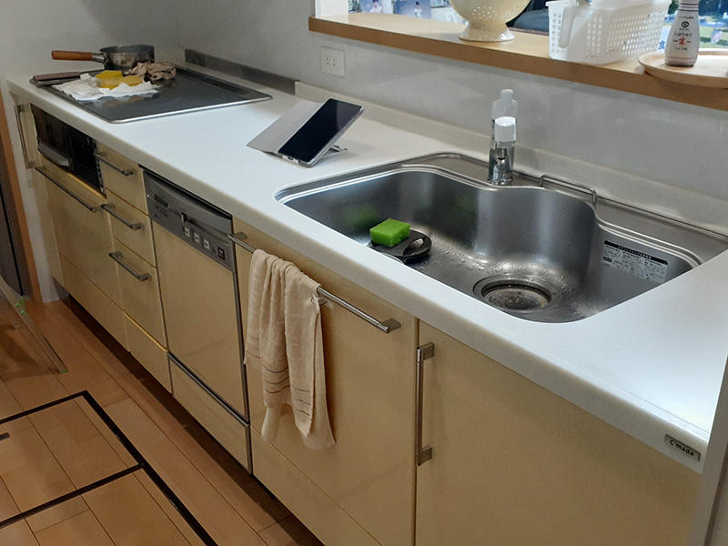 キッチンリフォーム施工前　システムキッチン｜滋賀でリフォームするなら匠工房