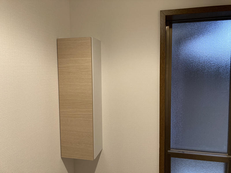 トイレリフォーム完成　壁付き収納｜滋賀でリフォームするなら匠工房