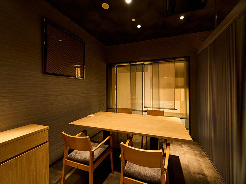 京旬菜 有笑様 雰囲気のある空間に仕上がりました|滋賀や京都で店舗リフォームなら匠工房