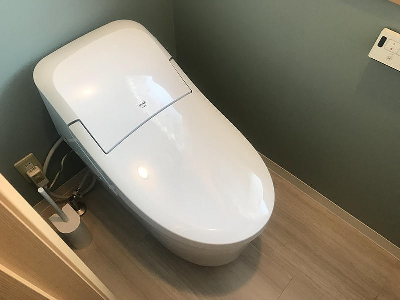 トイレリフォーム完成　トイレ　リクシル　プレアスLS｜滋賀でリフォームするなら匠工房