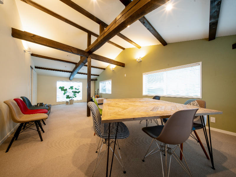 大人の英会話|Nate's English様 予習復習をするためのリラックスルーム|滋賀や京都で店舗リフォームなら匠工房