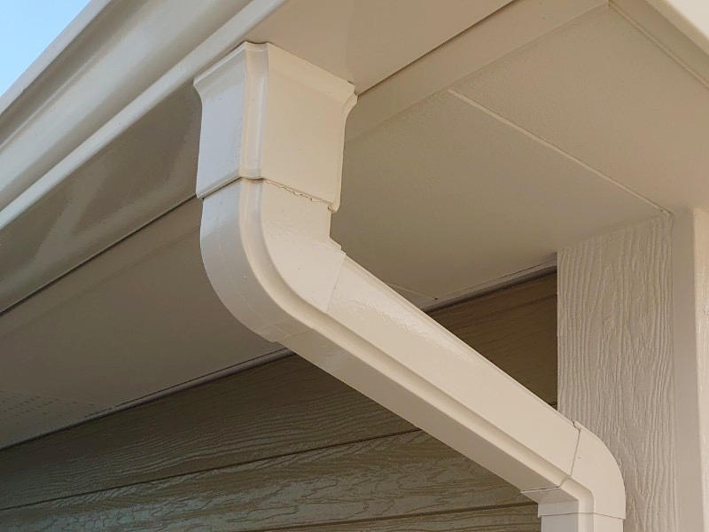 外壁塗装リフォーム完成　雨樋｜滋賀でリフォームするなら匠工房
