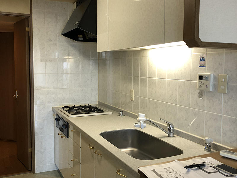 マンションリフォーム施工前　キッチン｜滋賀でリフォームするなら匠工房