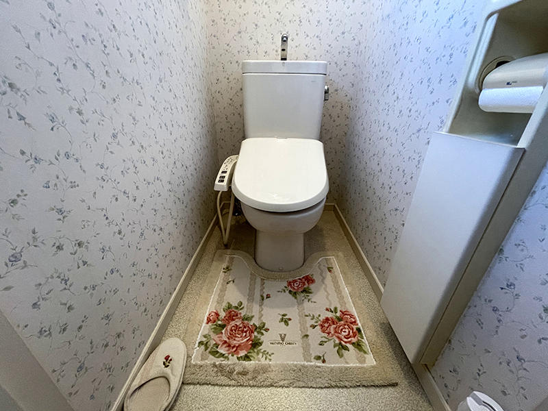 トイレリフォーム施工前　トイレ（分離型）｜滋賀でリフォームするなら匠工房