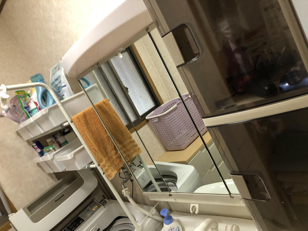 洗面台リフォーム施工前　洗面鏡｜滋賀でリフォームするなら匠工房