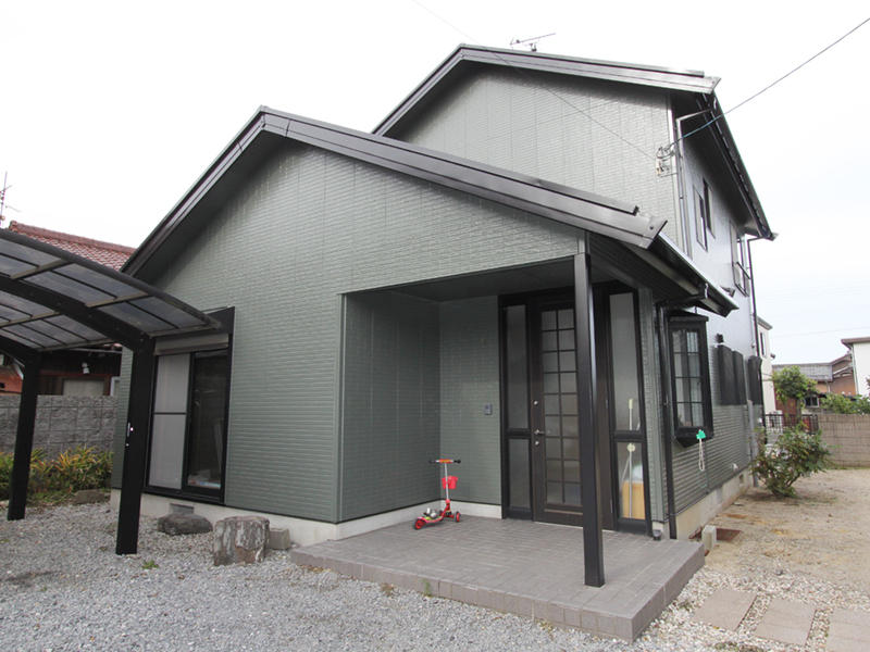 中も外も気分を新たに☆シックな彩りのある快適な暮らし