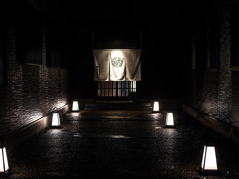 藏尾ポーク しゃぶしゃぶ直営店様飲食店 お客様を導くやさしい光|滋賀や京都で店舗リフォームなら匠工房