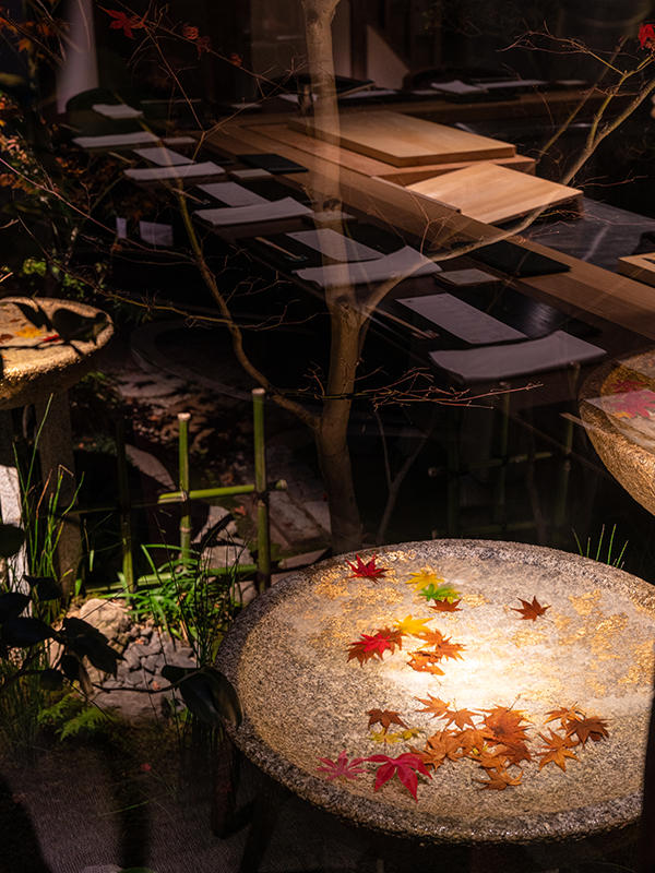 祇園肉邸 新様飲食店 特別室から見える庭はまた格別|滋賀や京都で店舗リフォームなら匠工房