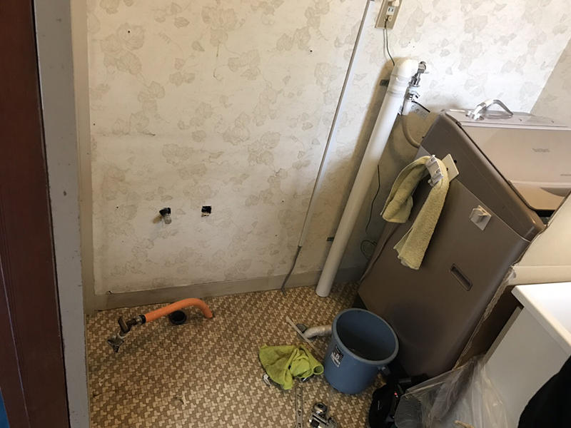 洗面台を取り外しました