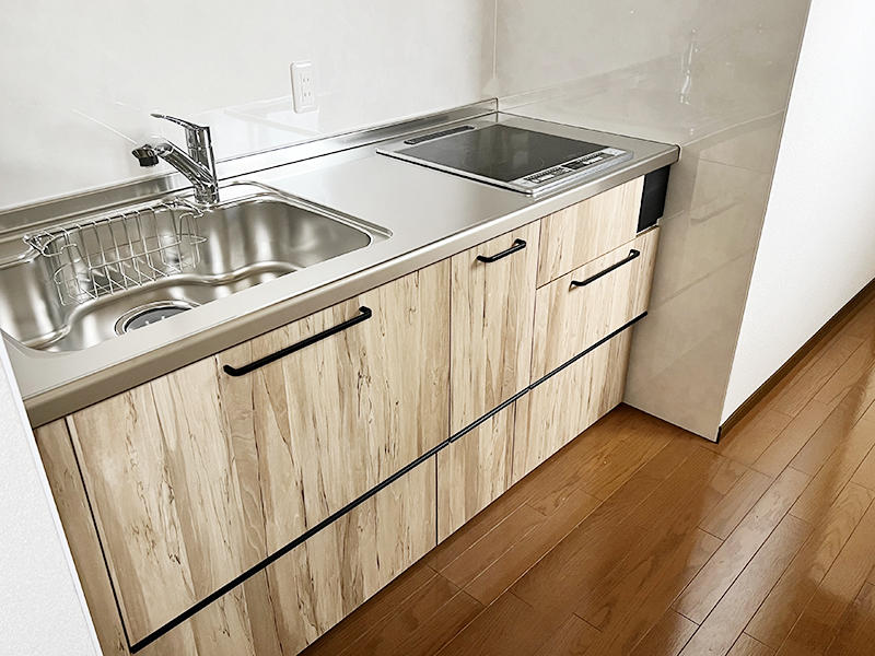 キッチンリフォーム完成　引き出しでたっぷり収納できます｜滋賀でリフォームするなら匠工房