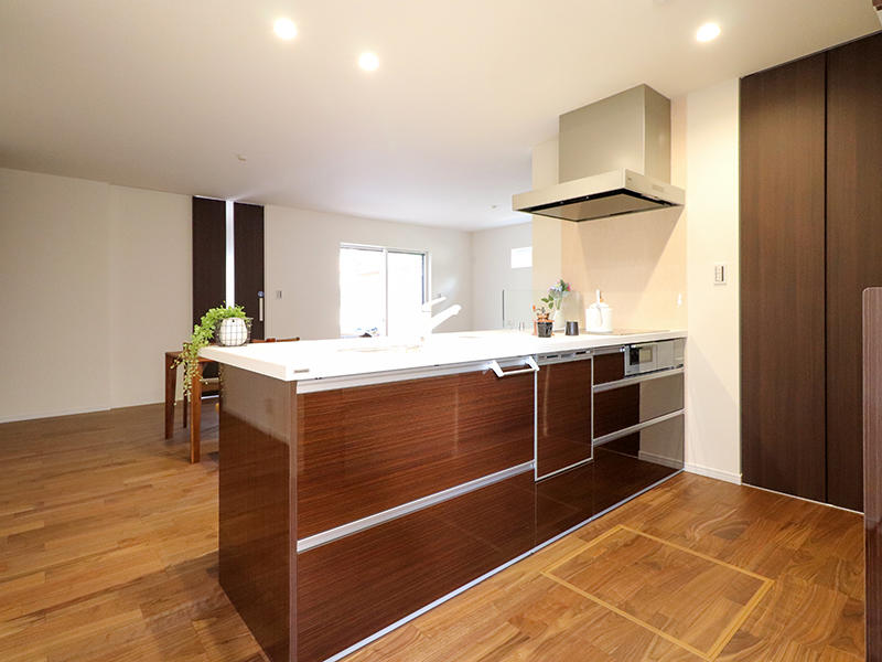 新築フォーセンス　対面キッチン｜滋賀で家を建てるなら匠工房