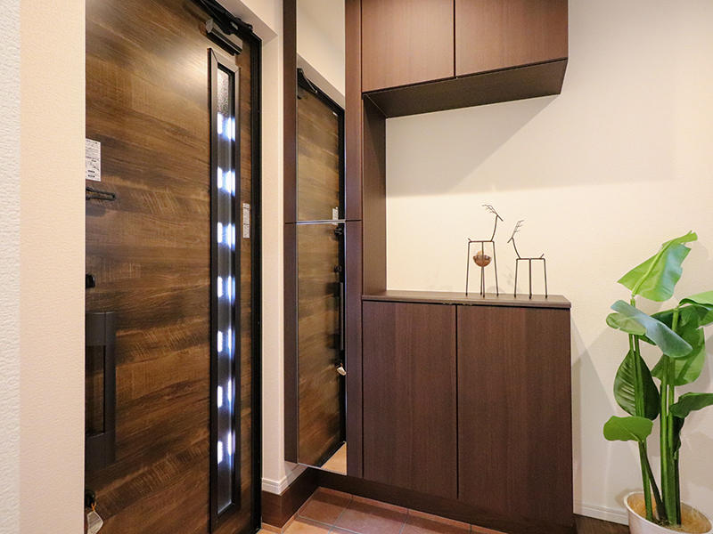 新築フォーセンス　玄関収納｜滋賀で家を建てるなら匠工房