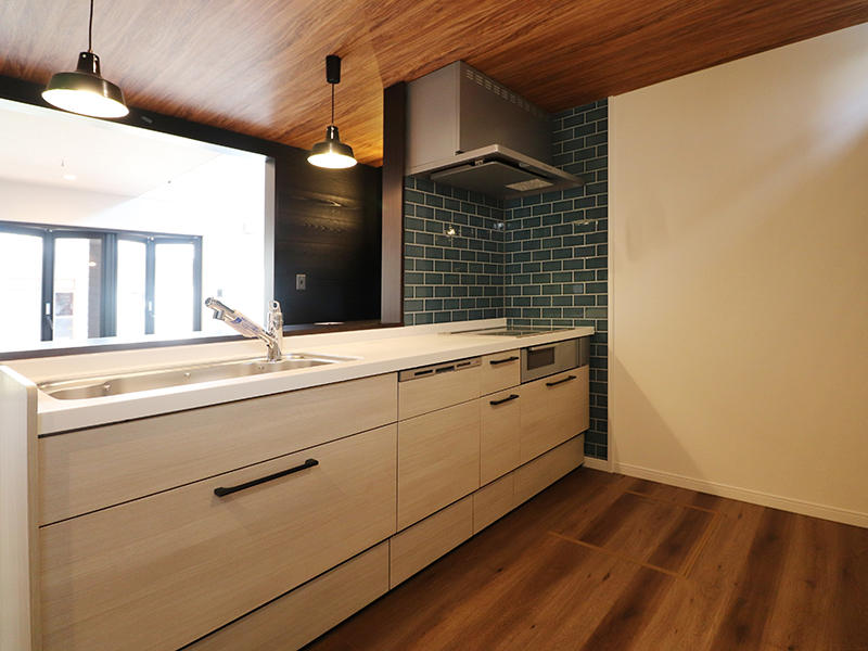 新築ゼロキューブマリブ完成　システムキッチン｜滋賀で建てるなら匠工房