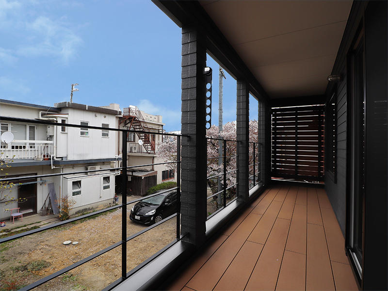 新築ゼロキューブマリブ完成 バルコニー|滋賀で建てるなら匠工房