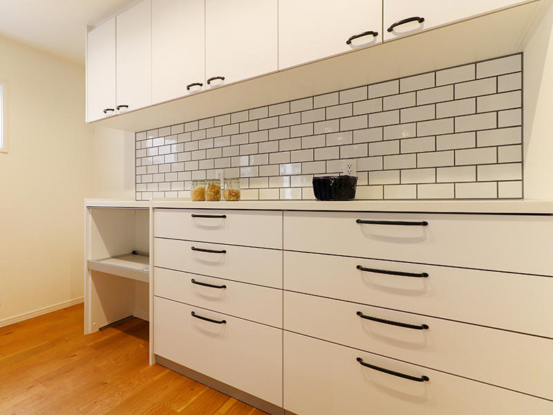 新築ゼロキューブ完成　カップボード｜滋賀で家を建てるなら匠工房