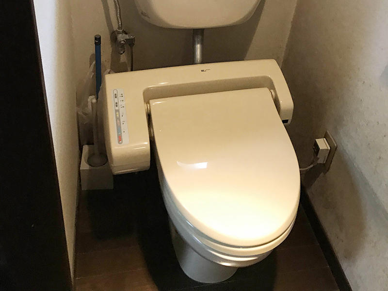 トイレリフォーム施工前　分離型トイレ｜滋賀でリフォームするなら匠工房