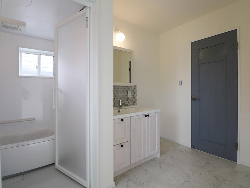 新築フォーセンス完成　洗面脱衣室｜滋賀でリフォームするなら匠工房