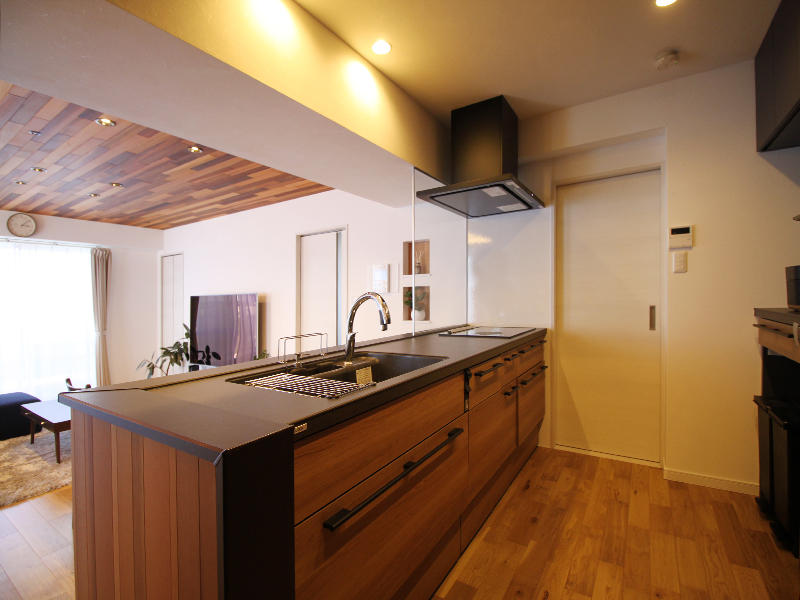 マンションリフォーム完成　システムキッチン　リクシル　リシェル｜滋賀でリフォームするなら匠工房