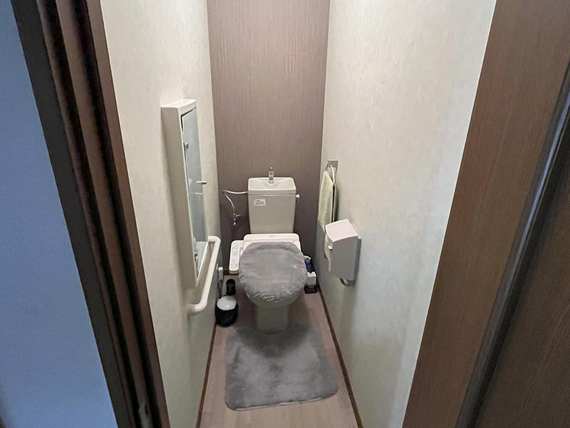 レンジフードリフォーム完成　トイレ内装はアクセントクロス｜滋賀でリフォームするなら匠工房