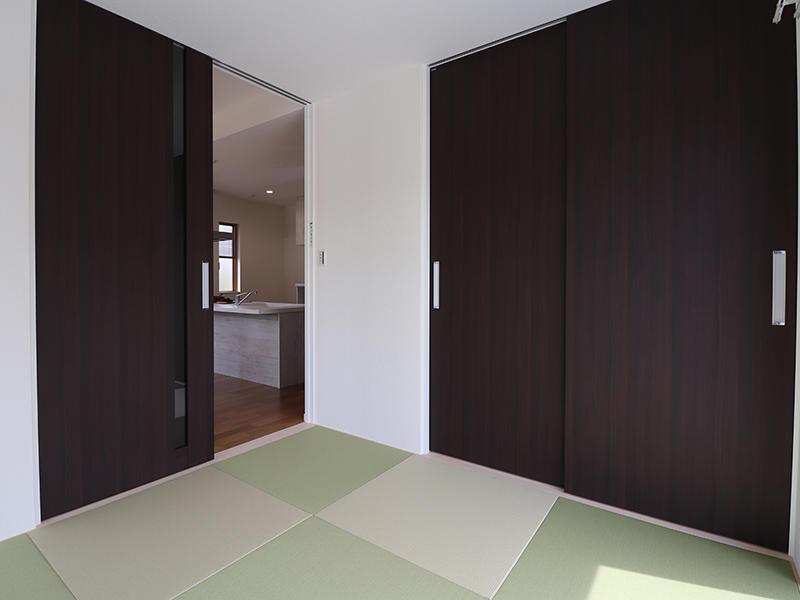 和室に収納も完備