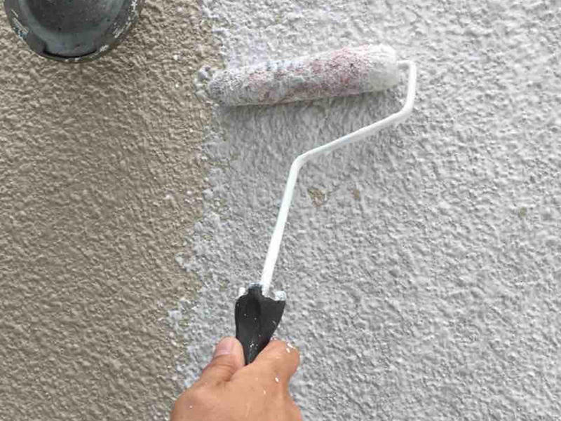 外装リフォーム施工中　外壁　下塗り　フィーラー｜滋賀でリフォームするなら匠工房