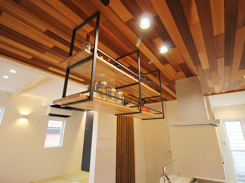 キッチン収納　飾り棚