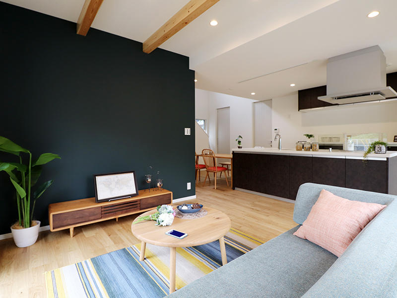 新築フォーセンス完成　living｜滋賀で家を建てるなら匠工房