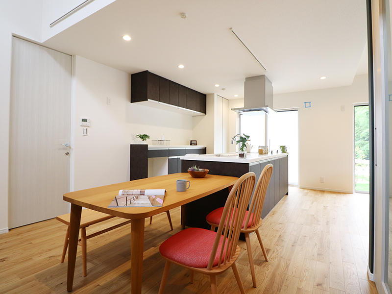 新築フォーセンス完成　ダイニング｜滋賀で家を建てるなら匠工房