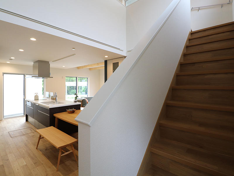 新築フォーセンス完成　階段｜滋賀で家を建てるなら匠工房