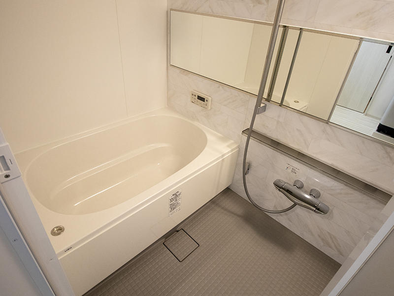 マンションリフォーム完成　システムバス　リクシル　リノビオ｜滋賀でリフォームするなら匠工房