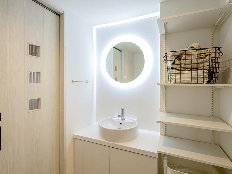 マンションリフォーム完成　洗面台　リクシル　エスタ｜滋賀でリフォームするなら匠工房