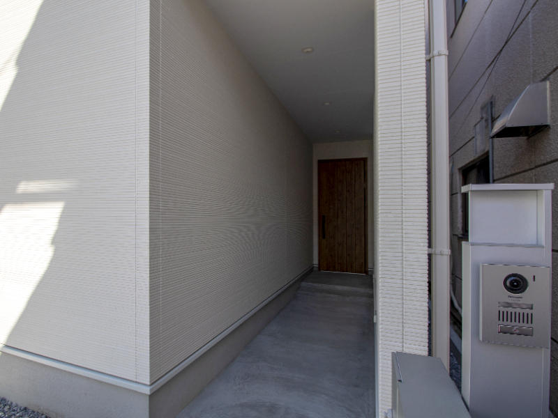 二世帯住宅フォーセンス新築完成|エントランス