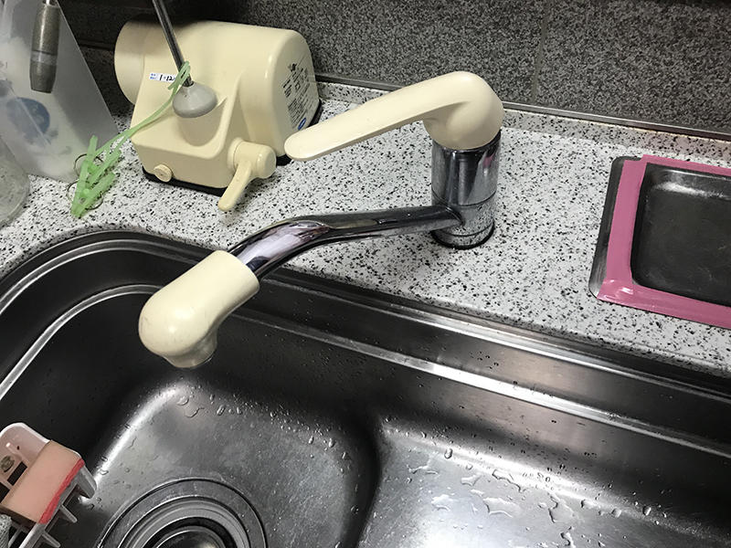 水栓リフォーム施工前　水栓｜滋賀でリフォームするなら匠工房