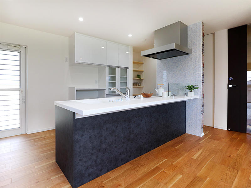 フォーセンス新築完成　対面キッチン｜滋賀で家を建てるなら匠工房