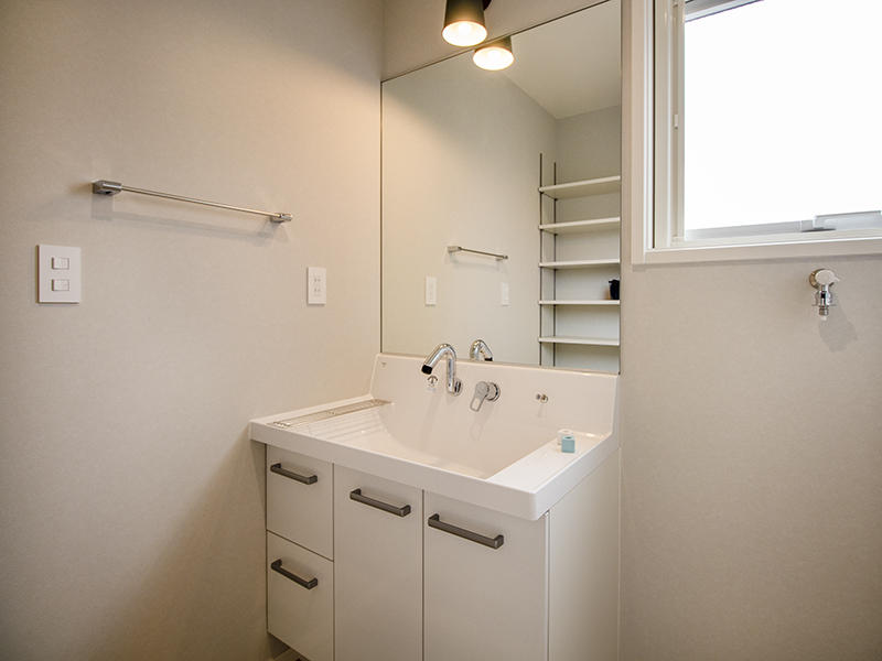 ゼロキューブ新築完成　洗面台｜滋賀で家を建てるなら匠工房