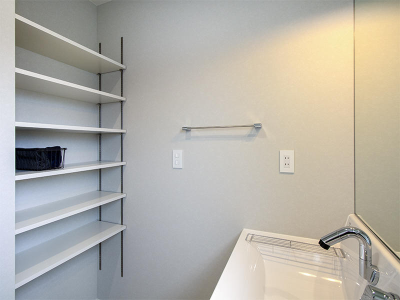 ゼロキューブ新築完成　洗面収納｜滋賀で家を建てるなら匠工房