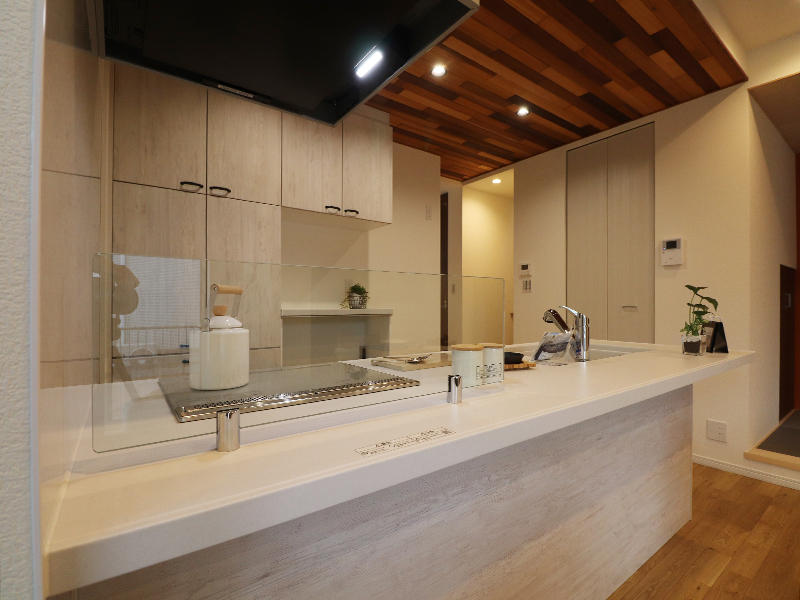 キッチンは対面キッチンで会話が弾みます