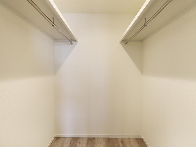 新築注文住宅完成　ウォークインクローゼット｜滋賀で家を建てるなら匠工房