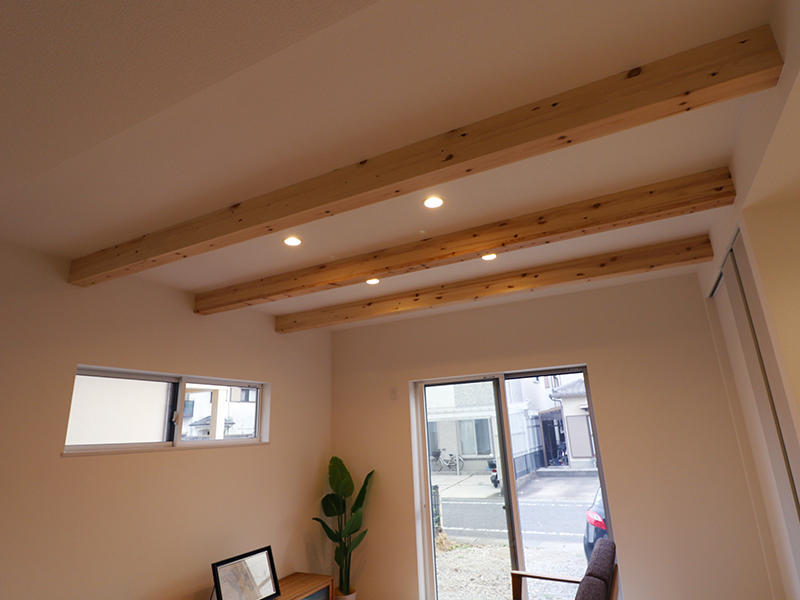 フォーセンス完成　梁見せでおしゃれに｜滋賀で新築建てるなら匠工房