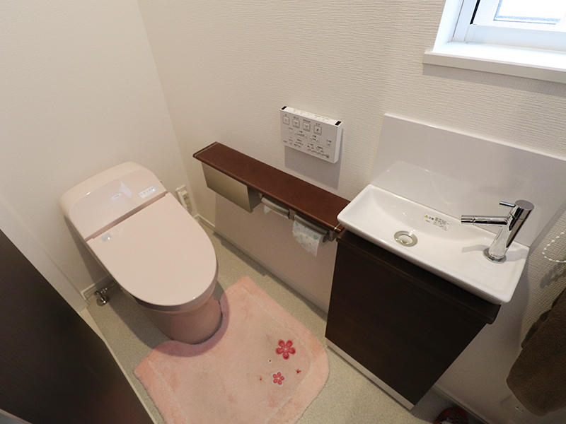 トイレ　タンクレストイレ