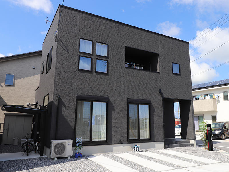 外観　大人な色味