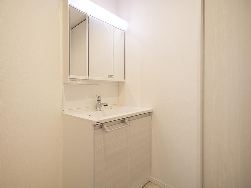 新築注文住宅完成2階　洗面台｜滋賀で家を建てる匠工房