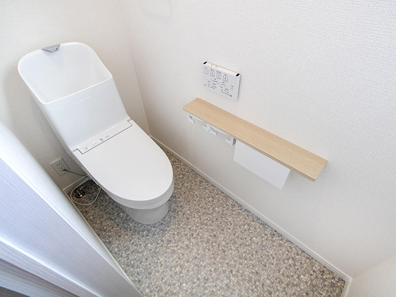 新築注文住宅完成2階　トイレ｜滋賀で家を建てる匠工房