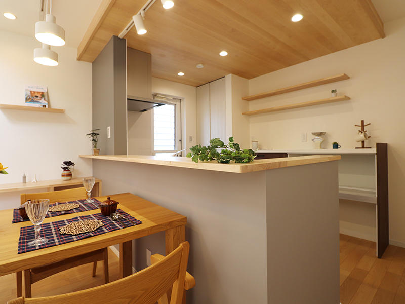 フォーセンス新築　対面キッチン｜滋賀で家を建てるなら匠工房