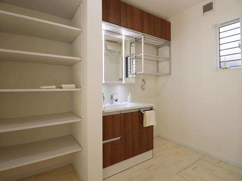 フォーセンス新築　洗面脱衣室｜滋賀で家を建てるなら匠工房