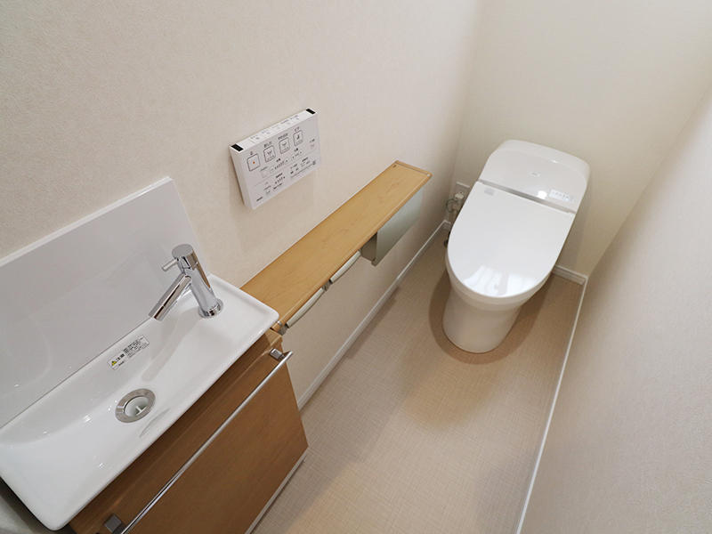 タンクレストイレ