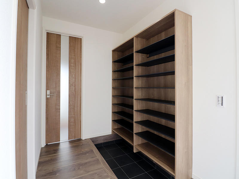 新築ゼロキューブ　玄関収納｜滋賀で新築建てるなら匠工房