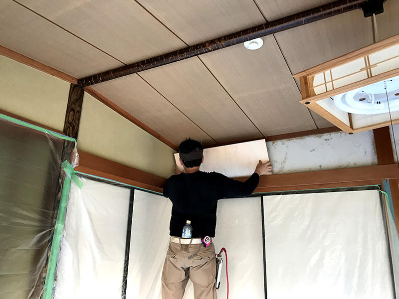 メラニンパネルを取り付け