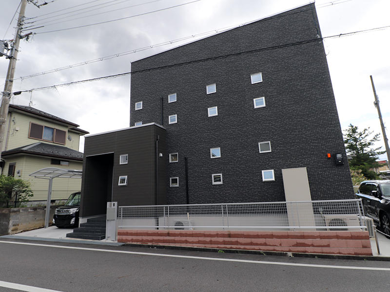 外観は周りになさそうな大人かっこいい