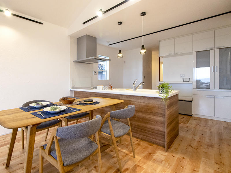 注文住宅新築事例　ダイニング・キッチン｜滋賀で家を建てるなら匠工房